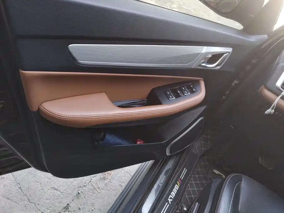 Geely Vision X6 — миниатюра 7