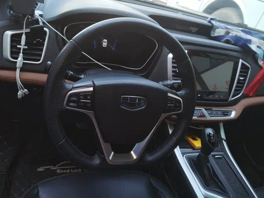 Geely Vision X6 — миниатюра 15