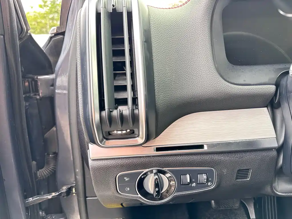 BYD Tang New Energy — миниатюра 18