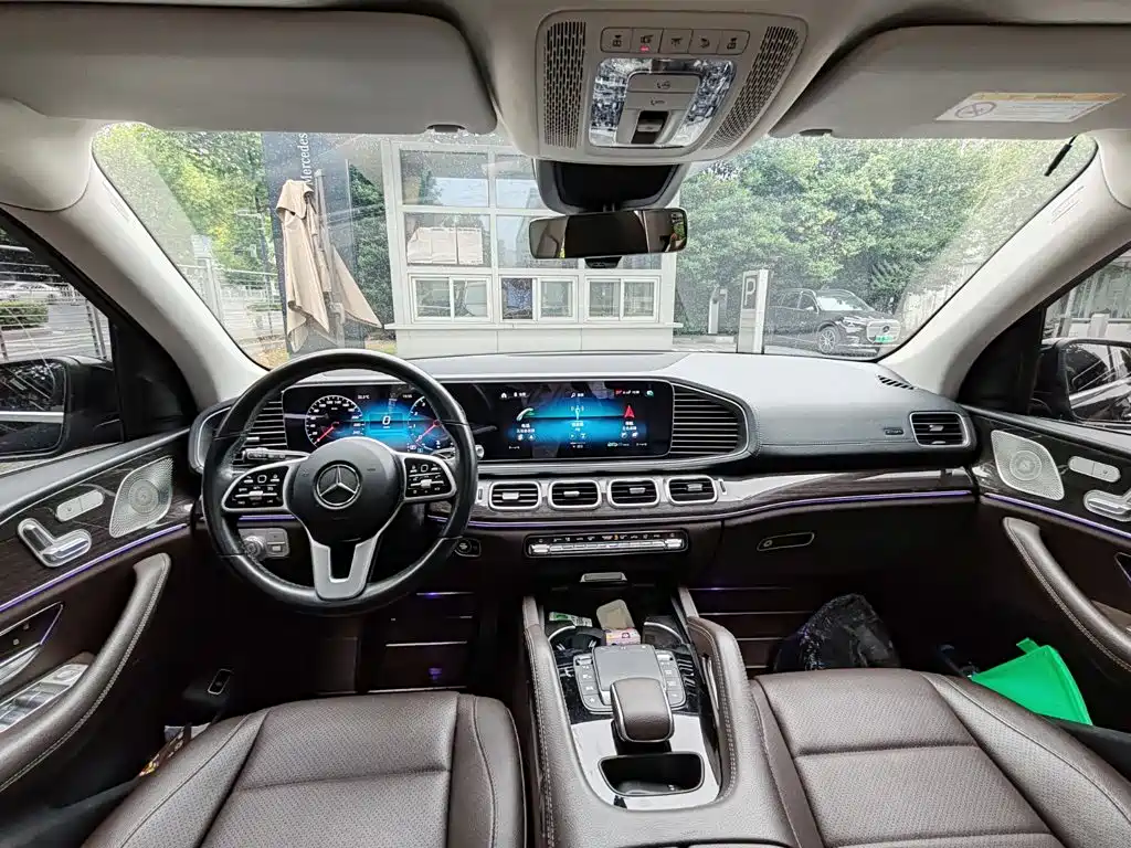 Mercedes-Benz GLE (Import) — миниатюра 10