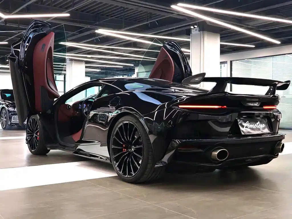 McLaren GT — миниатюра 4