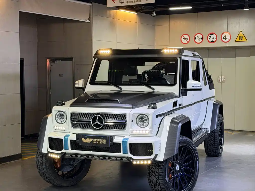 Mercedes-Benz  2018