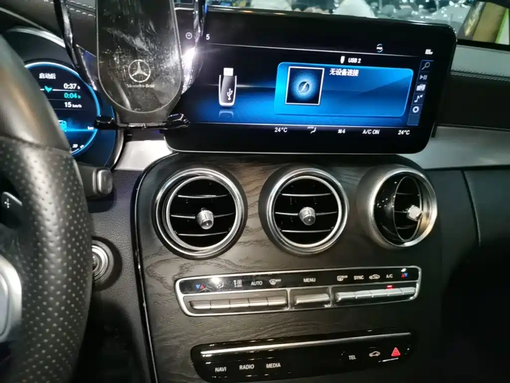 Mercedes-Benz C-Class (Import) — миниатюра 13