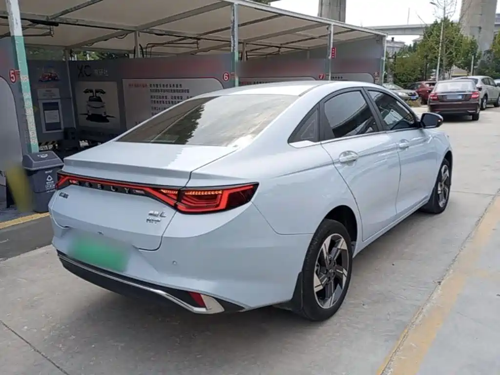 Geely L HiP — миниатюра 7