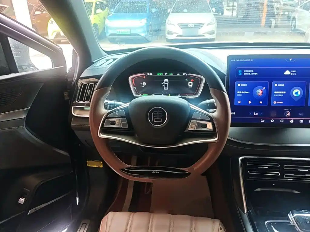 BYD Tang New Energy — миниатюра 11