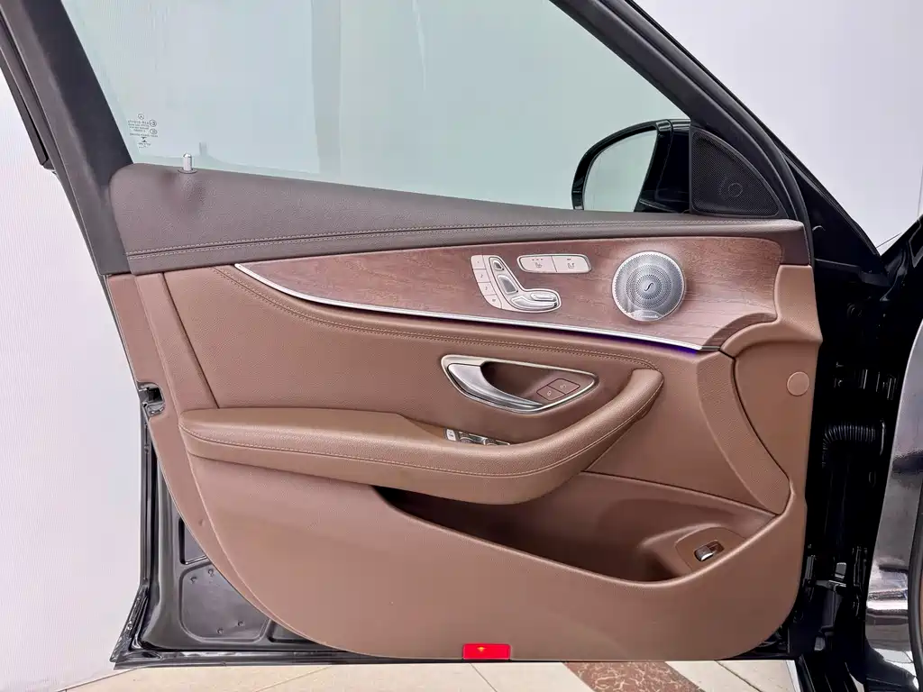 Mercedes-Benz E-Class E 2020 E 300 L Luxury