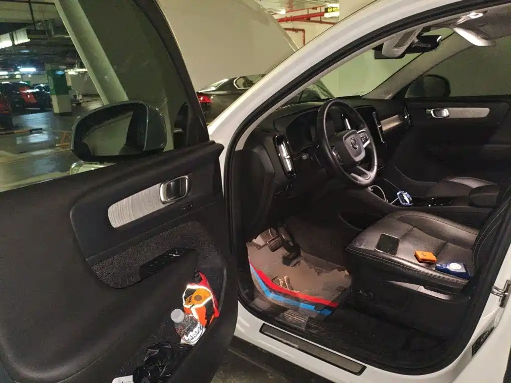 Volvo XC40 — миниатюра 17