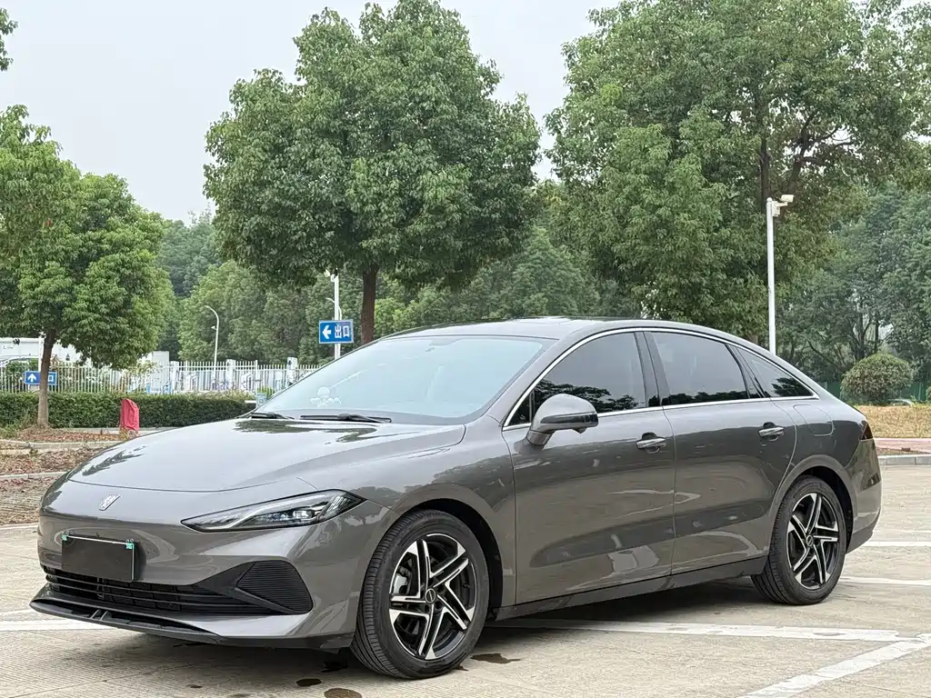 Roewe D7