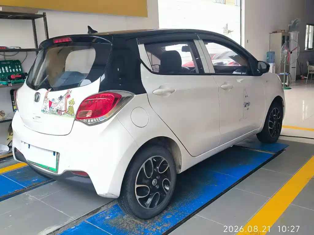 Changan Benben E-Star — миниатюра 9