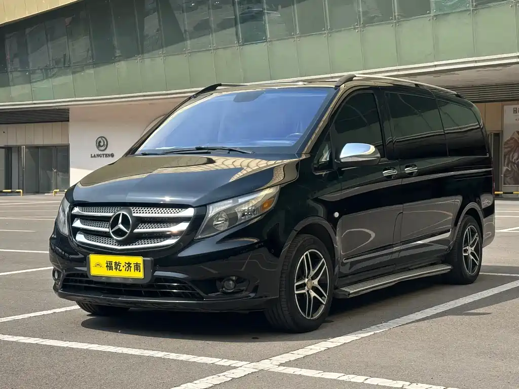 Mercedes-Benz  2017