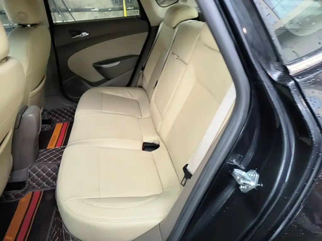 Buick Excelle — миниатюра 17