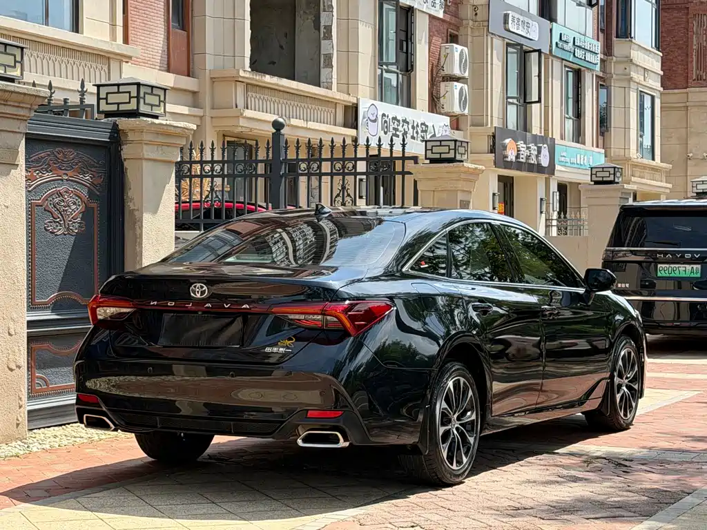 Toyota Avalon — миниатюра 7