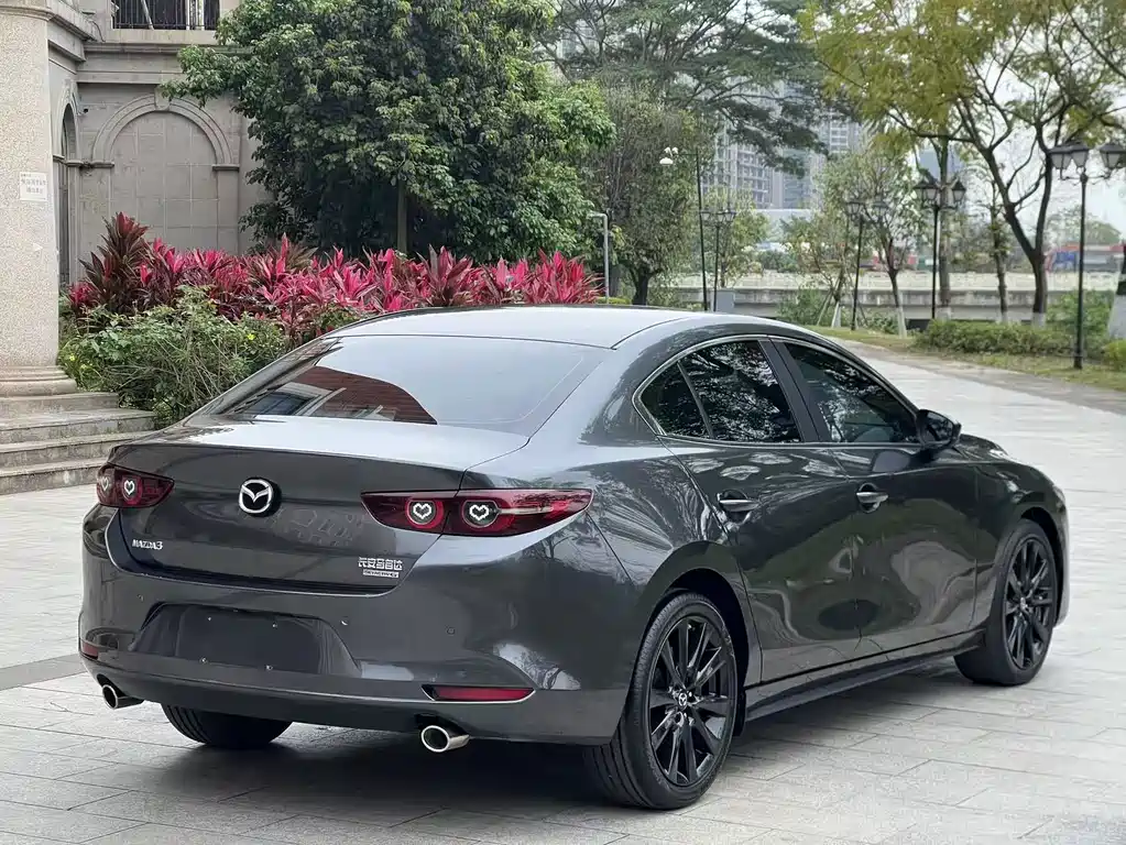 MAZDA 3 ANGKESAILA
