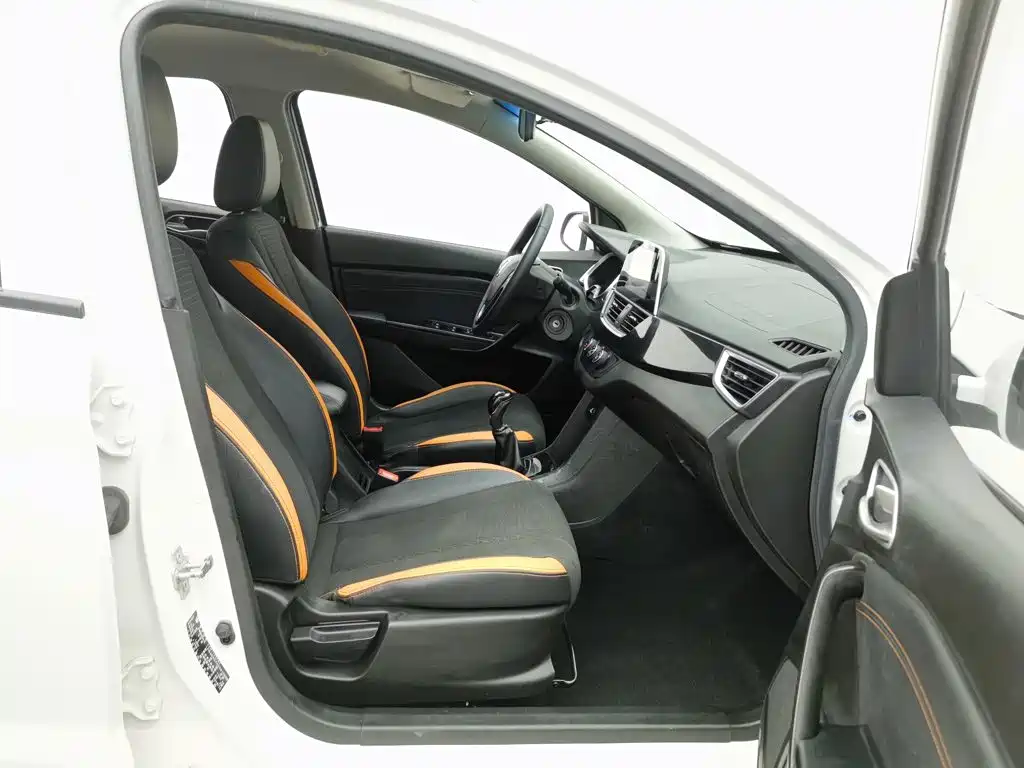 Baojun 310 — миниатюра 23