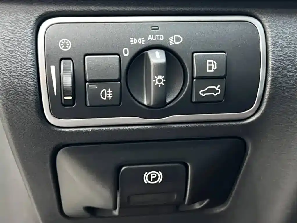 Volvo XC60 — миниатюра 10