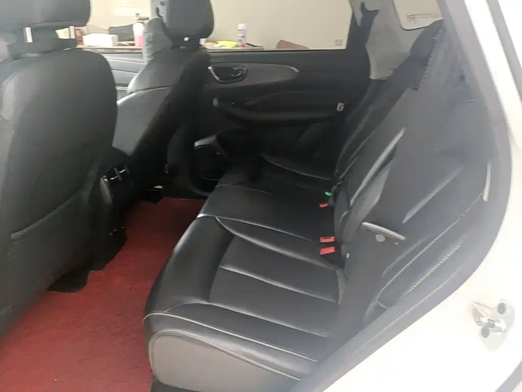 Roewe RX5 — миниатюра 17
