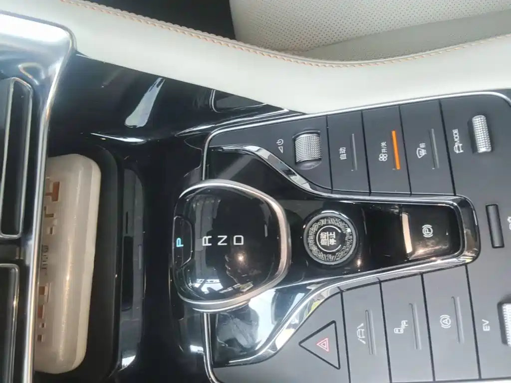 BYD PLUS New Energy — миниатюра 14