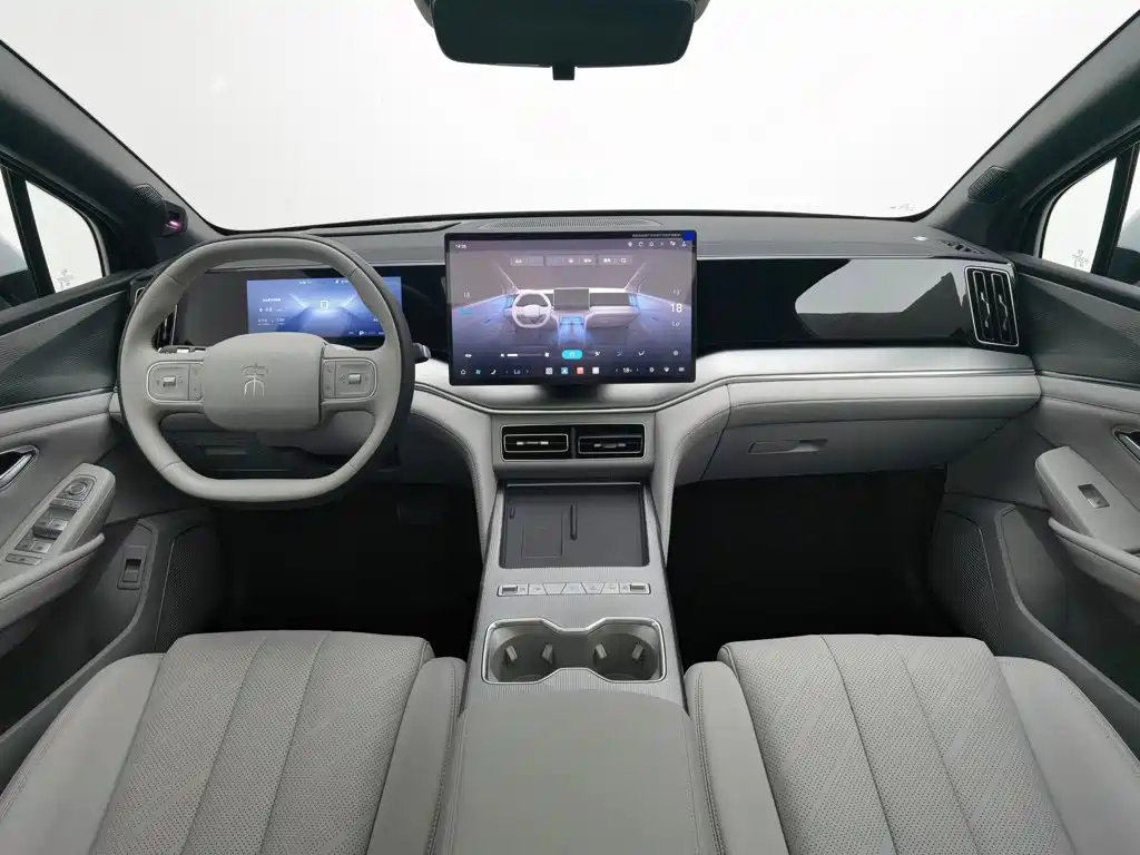 BYD Song Ultra — миниатюра 5