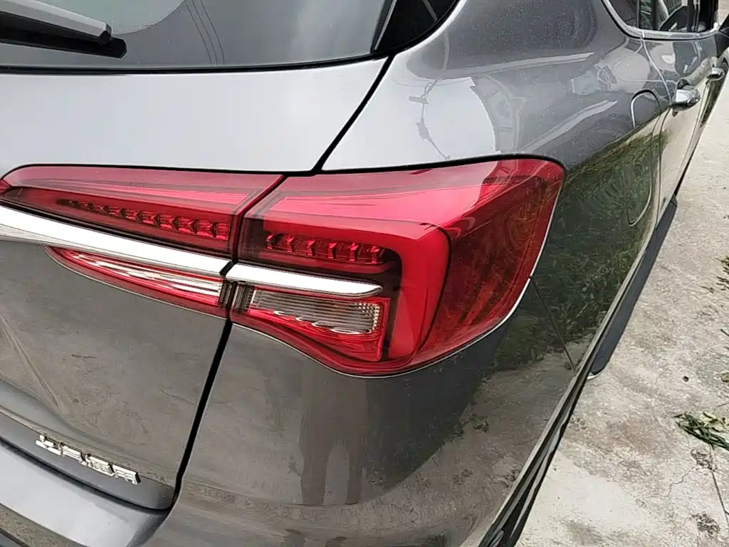 Buick Envision Plus — миниатюра 8