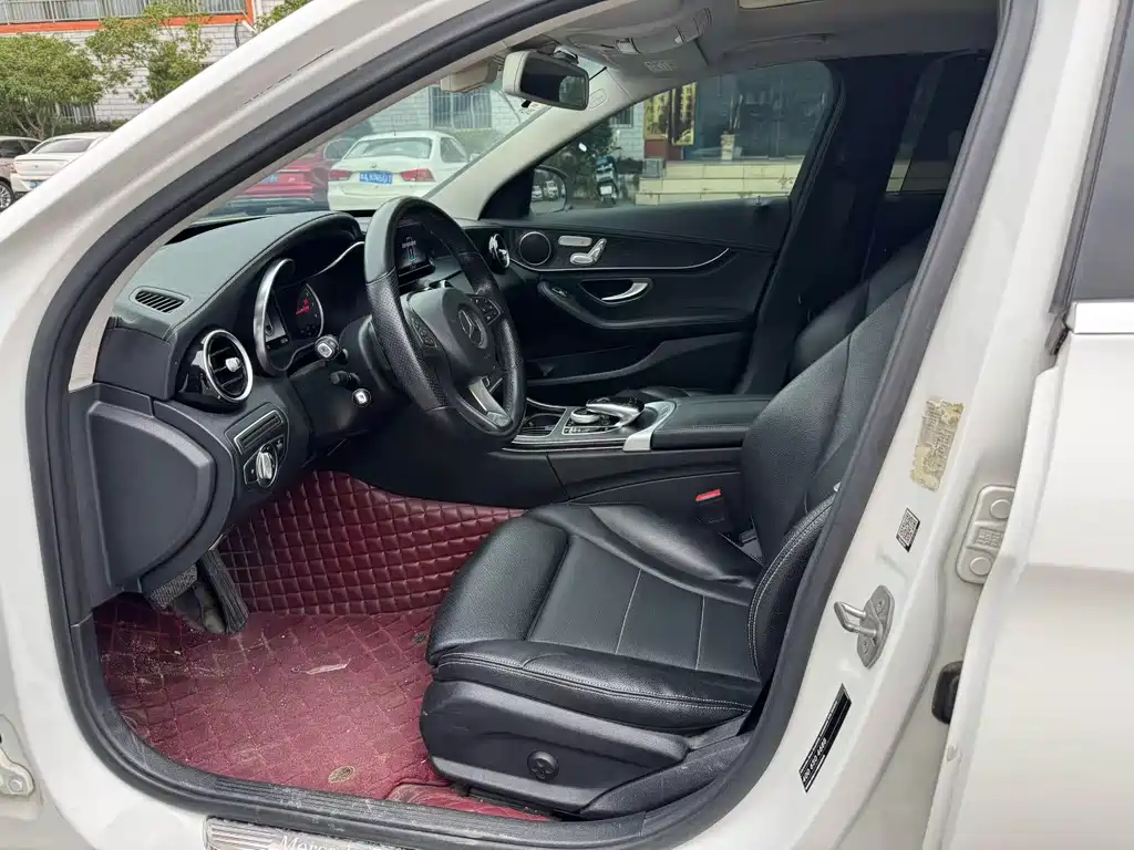 MERCEDES-BENZ C CLASS