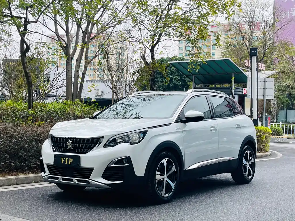 PEUGEOT 4008