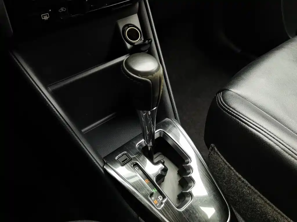 Toyota Yaris L — миниатюра 13