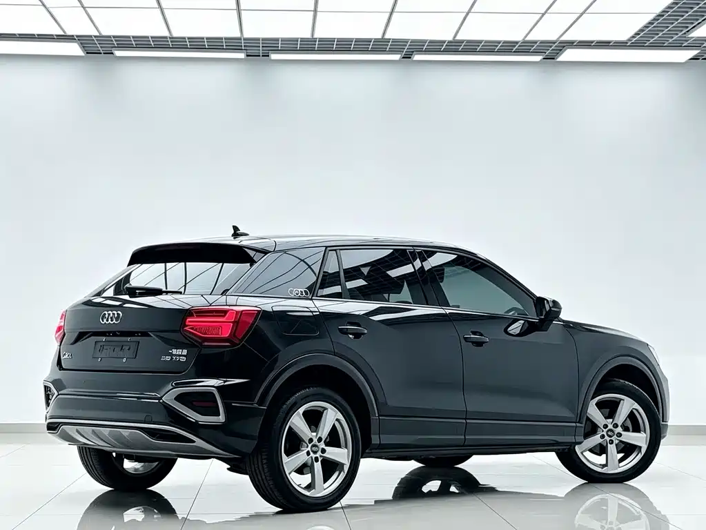 Audi Q2L — миниатюра 5