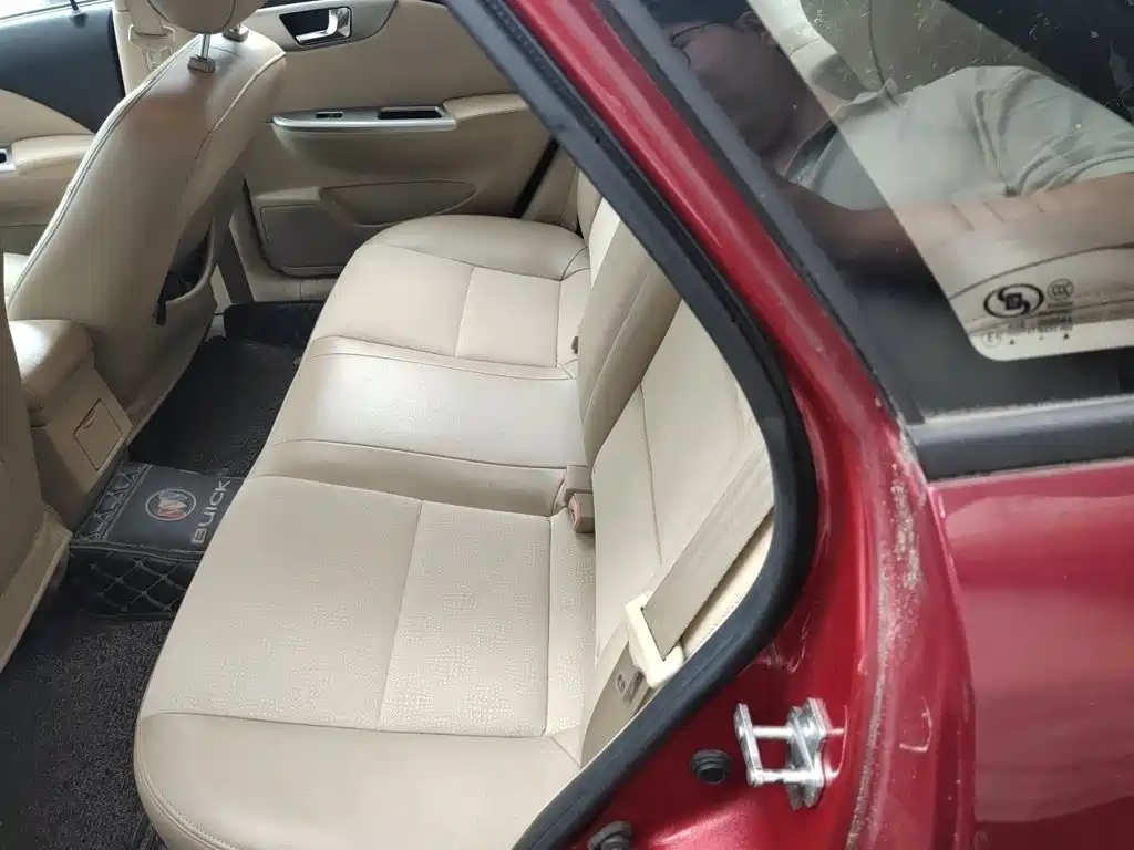 Buick Excelle — миниатюра 18