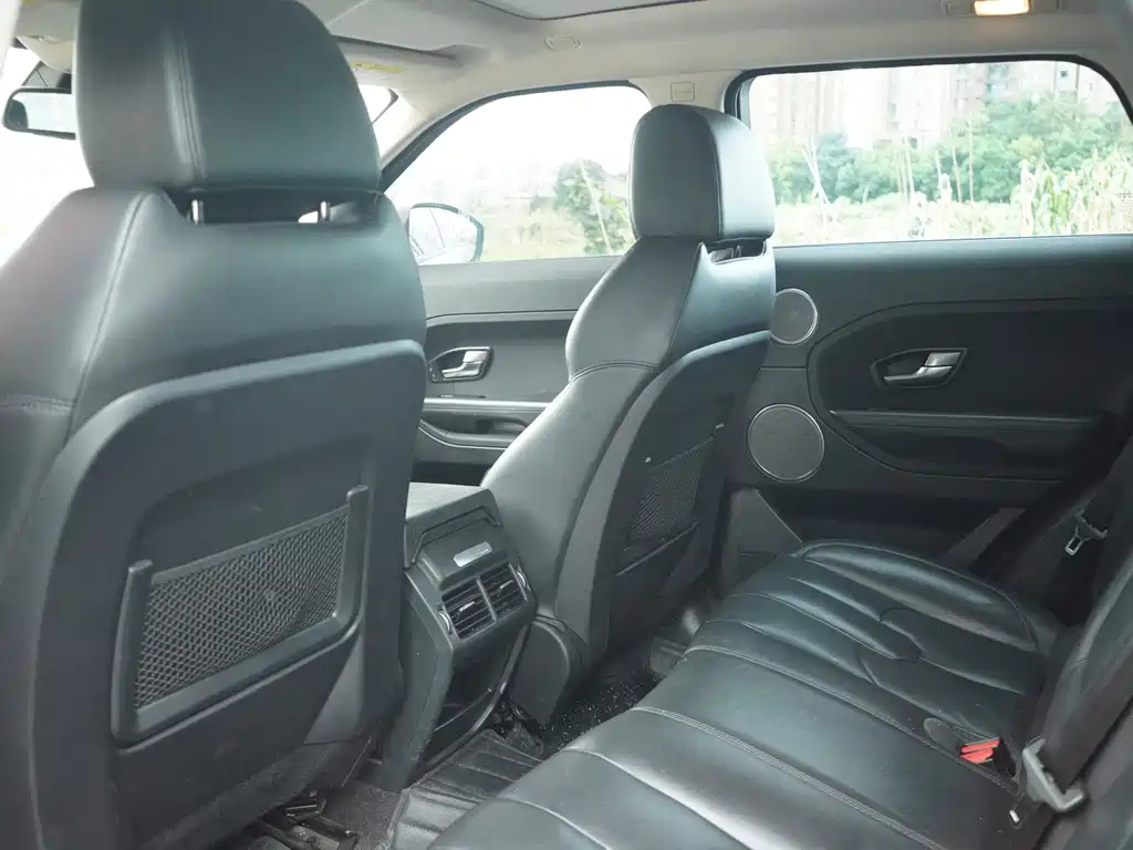 Land Rover Evoque — миниатюра 8