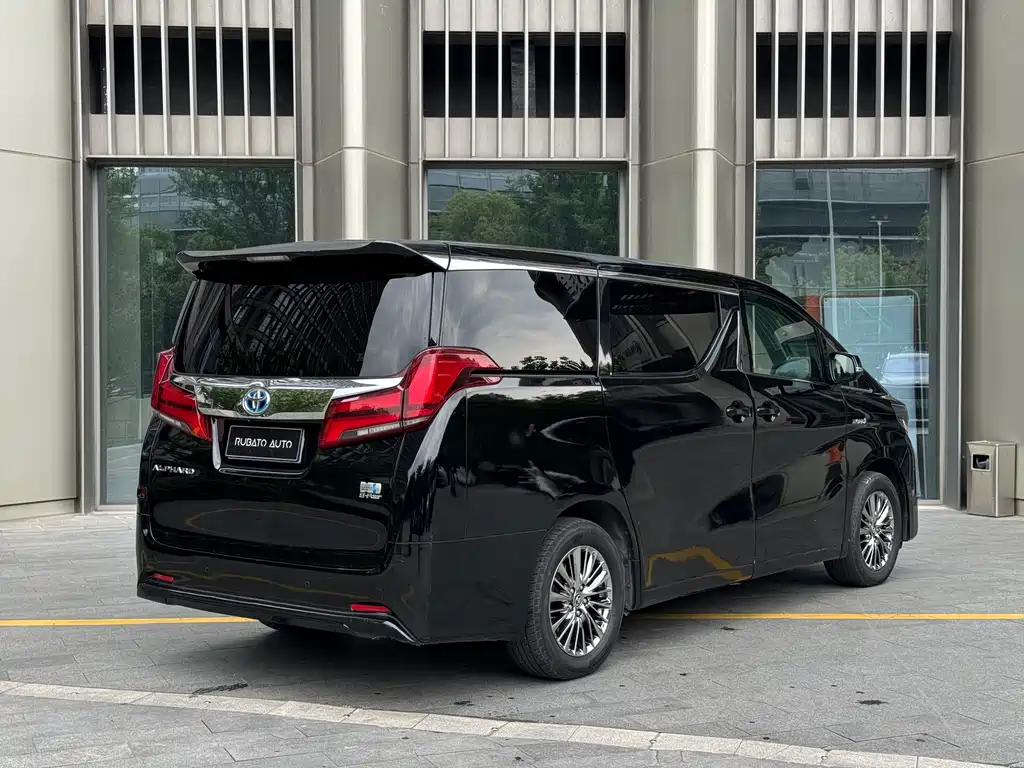 Toyota Alphard 2019 2.5L Luxury