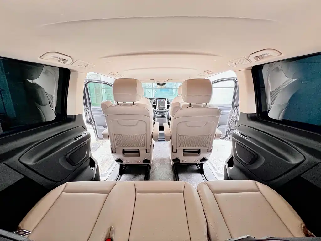 Mercedes-Benz Vito — миниатюра 23