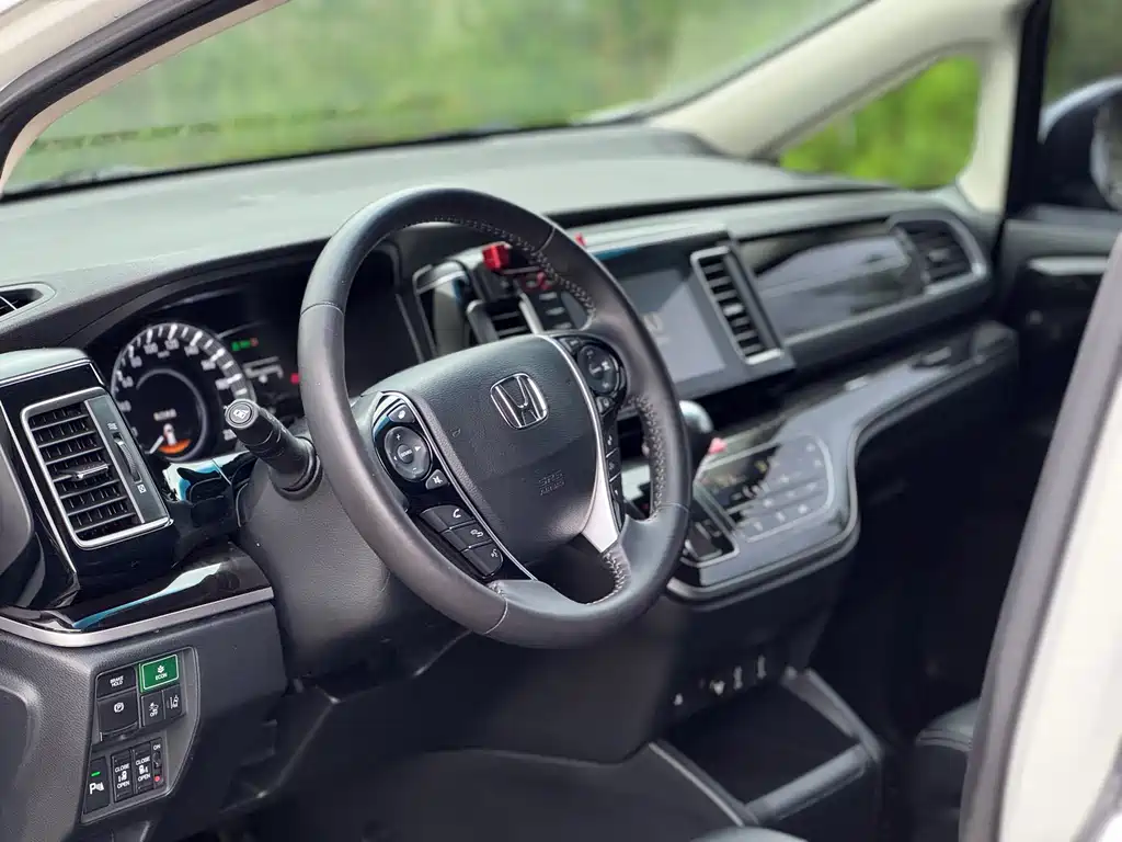 Honda Elysion 2019 2.0L Luxury