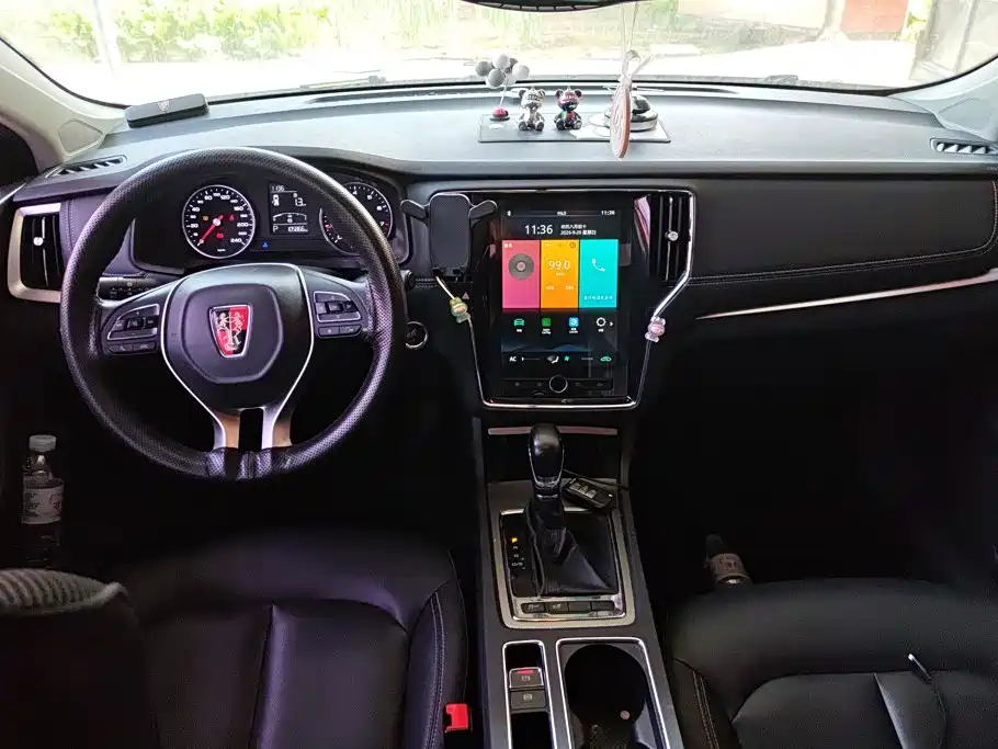 Roewe i6 Classic — миниатюра 12