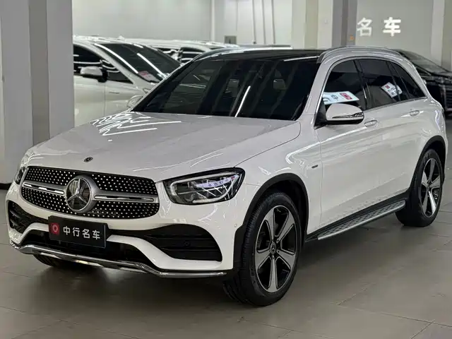 MERCEDES-BENZ GLC