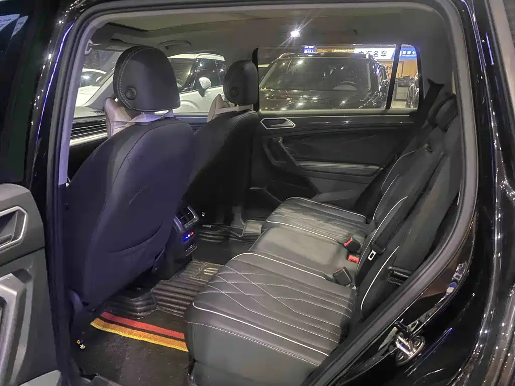 Volkswagen Tiguan L — миниатюра 6