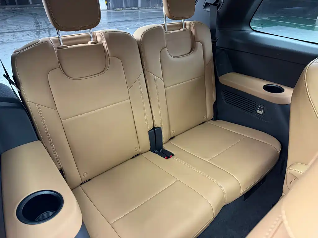Li Auto Li ONE — миниатюра 13