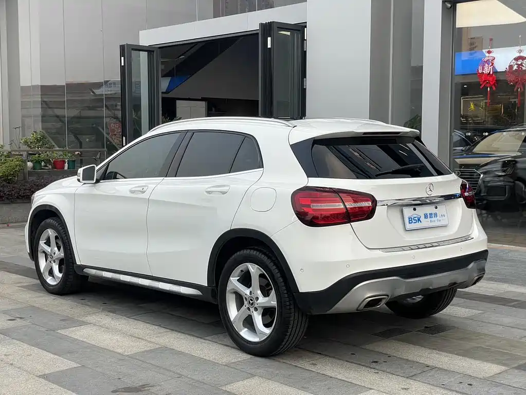 Mercedes-Benz GLA — миниатюра 16