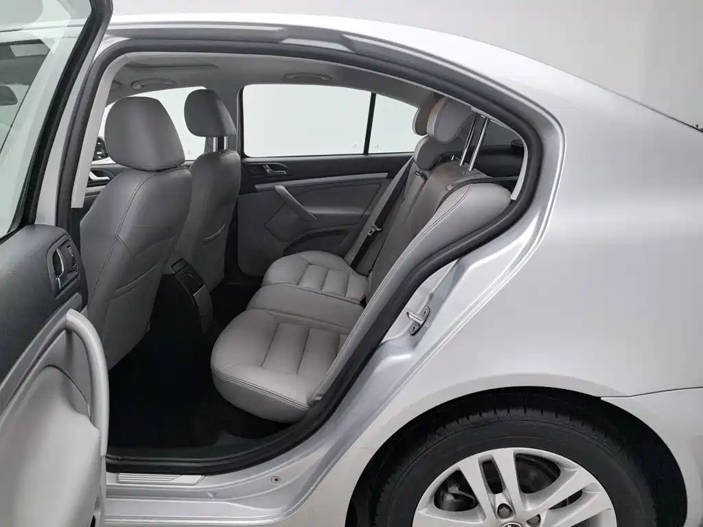 Skoda Octavia — миниатюра 15
