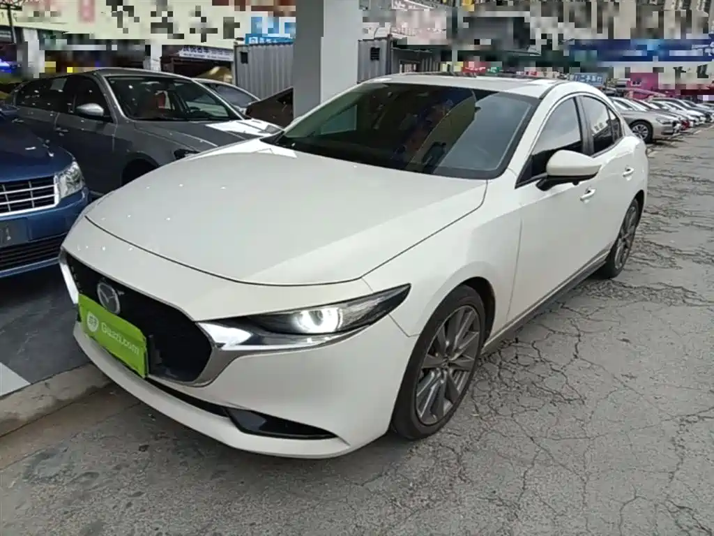 Mazda 3 Axela 2022