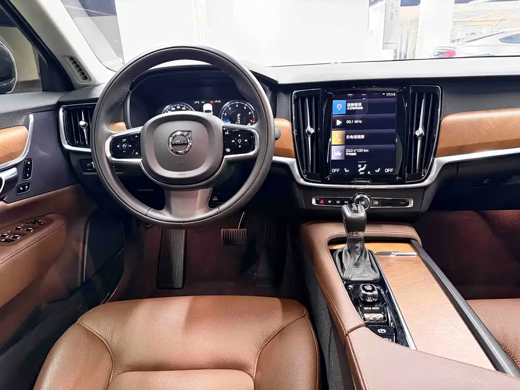 Volvo S90 — миниатюра 6