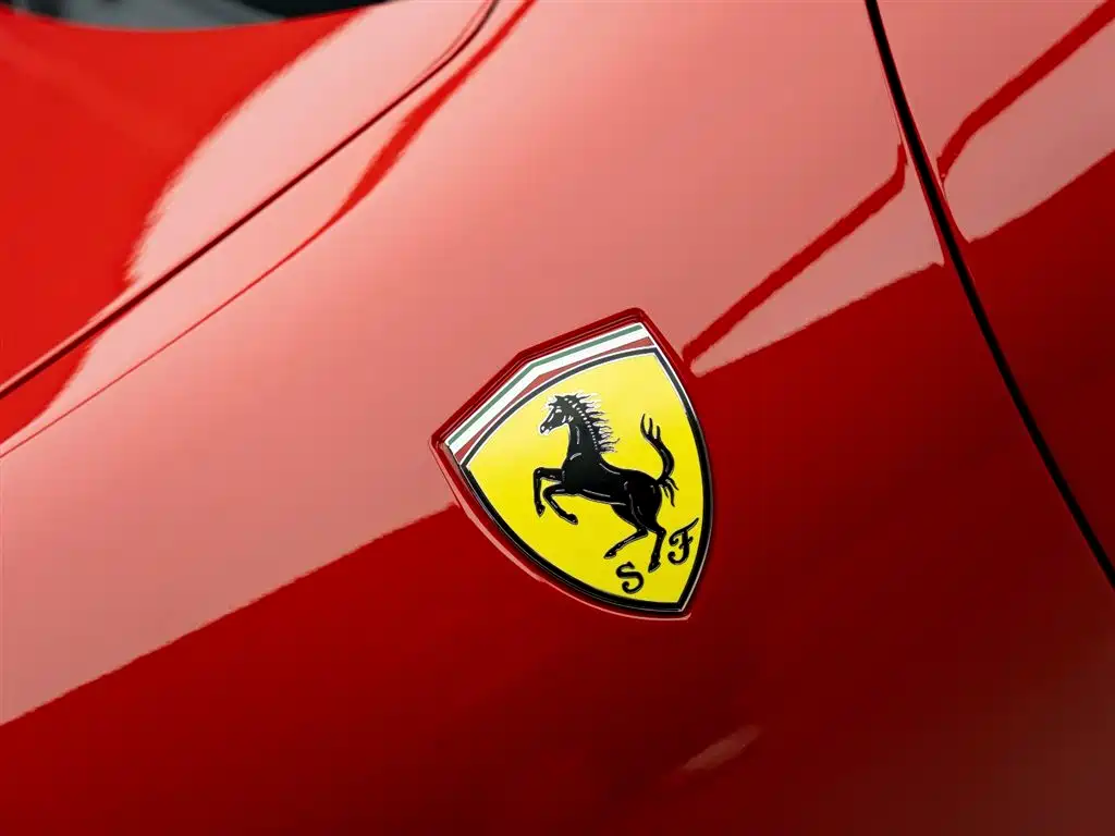 FERRARI ROMA
