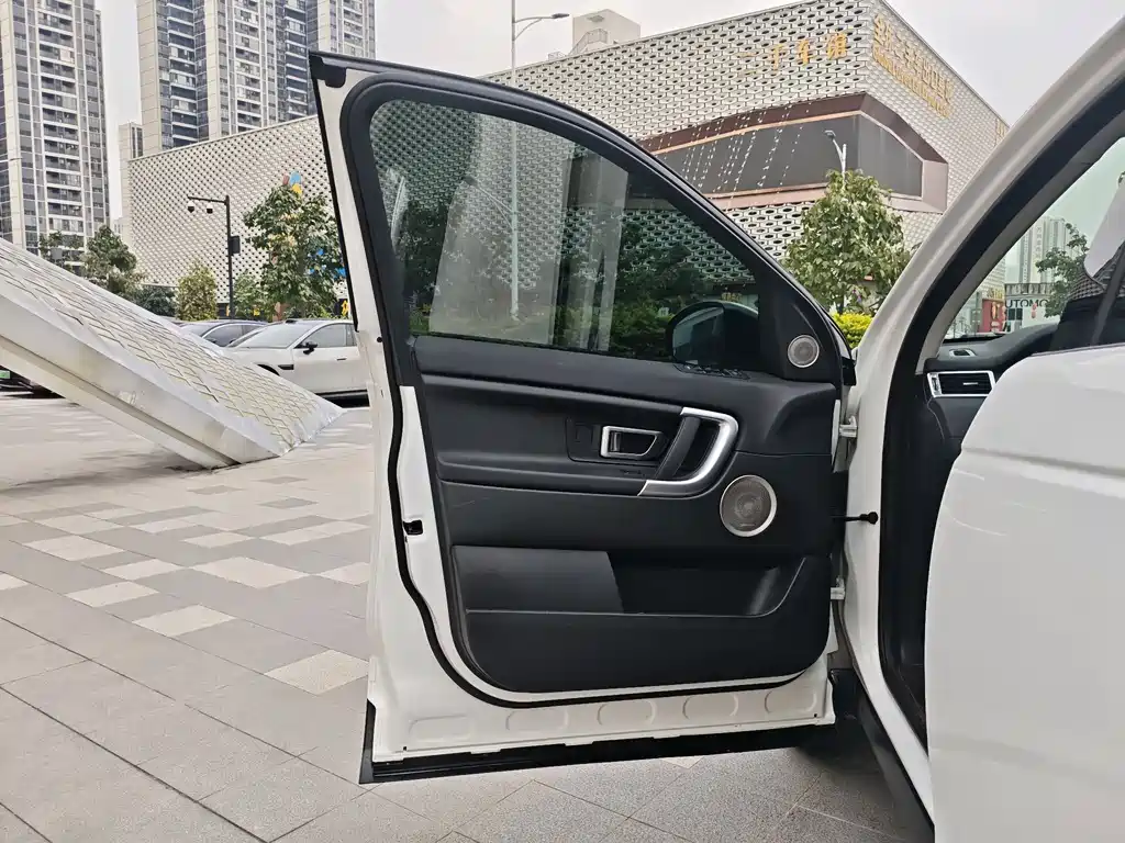 Land Rover Discovery Sport — миниатюра 14