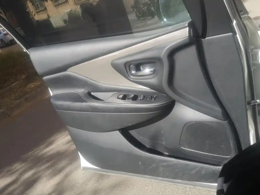 Nissan Murano — миниатюра 7