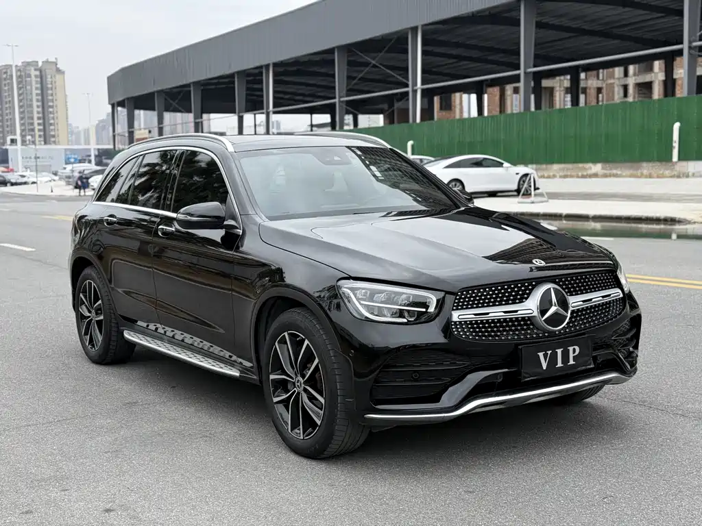 MERCEDES-BENZ GLC