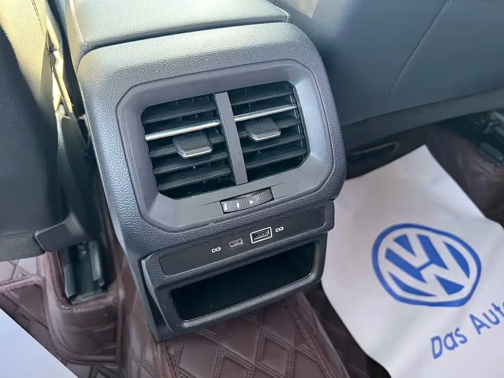 Volkswagen Tharu — миниатюра 5