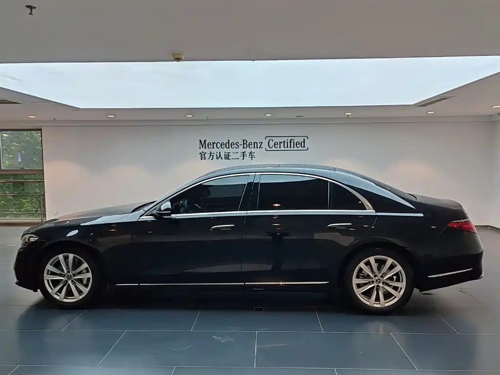 Mercedes-Benz S-class 2024 Черный из Китая