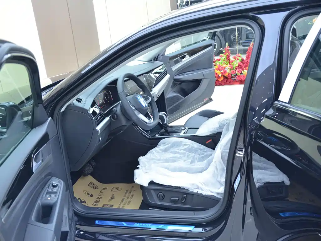 Volkswagen Passat 2026 380TSI