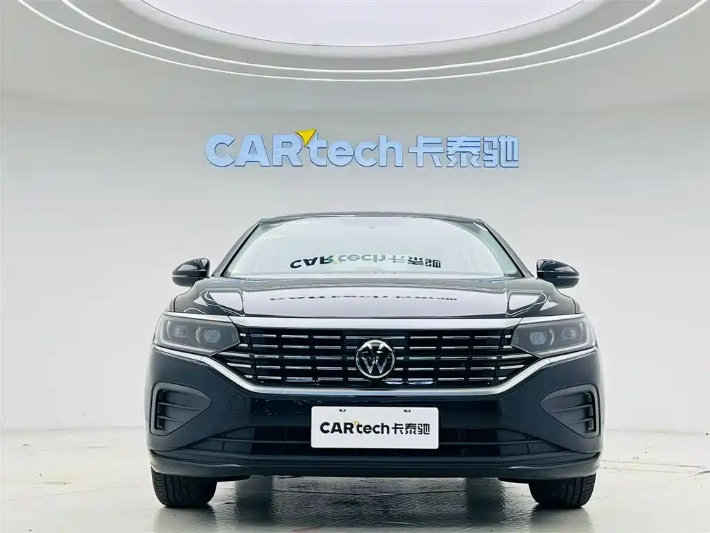 Volkswagen Passat 0