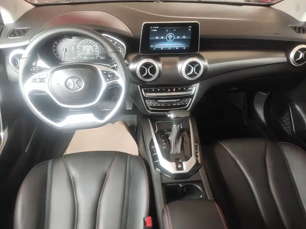 BAIC Senova D50 — миниатюра 10
