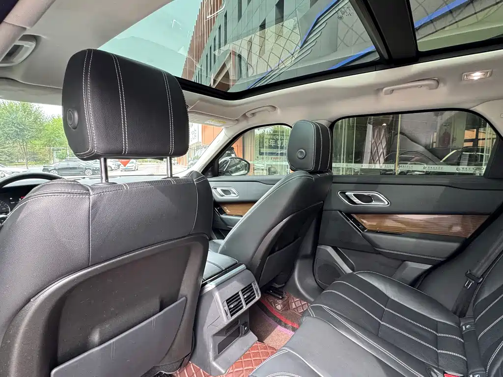 Land Rover Velar — миниатюра 11